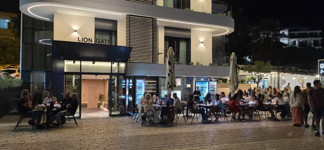 Lion Gate Hotel Sarandë Exterior foto