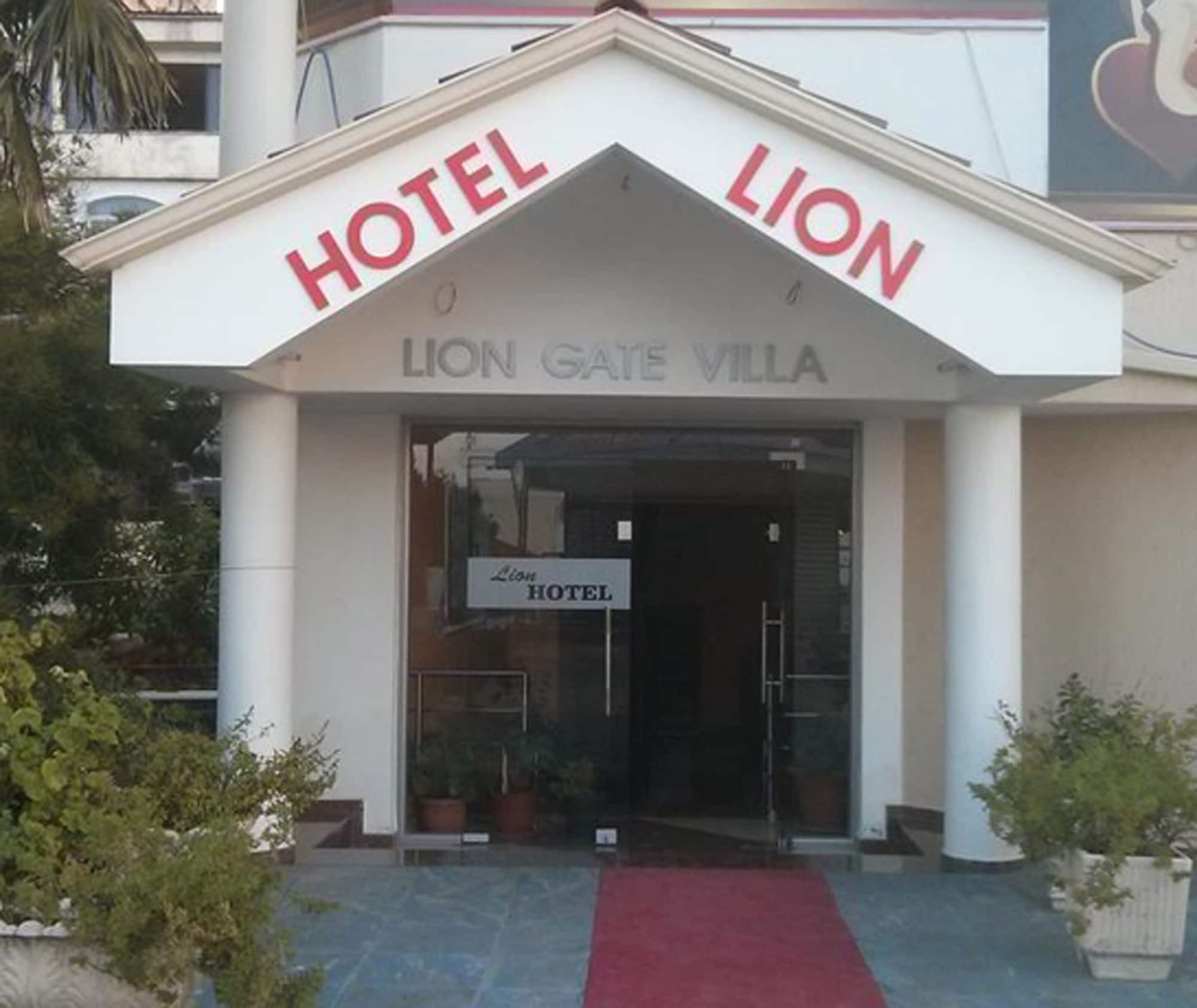Lion Gate Hotel Sarandë Exterior foto